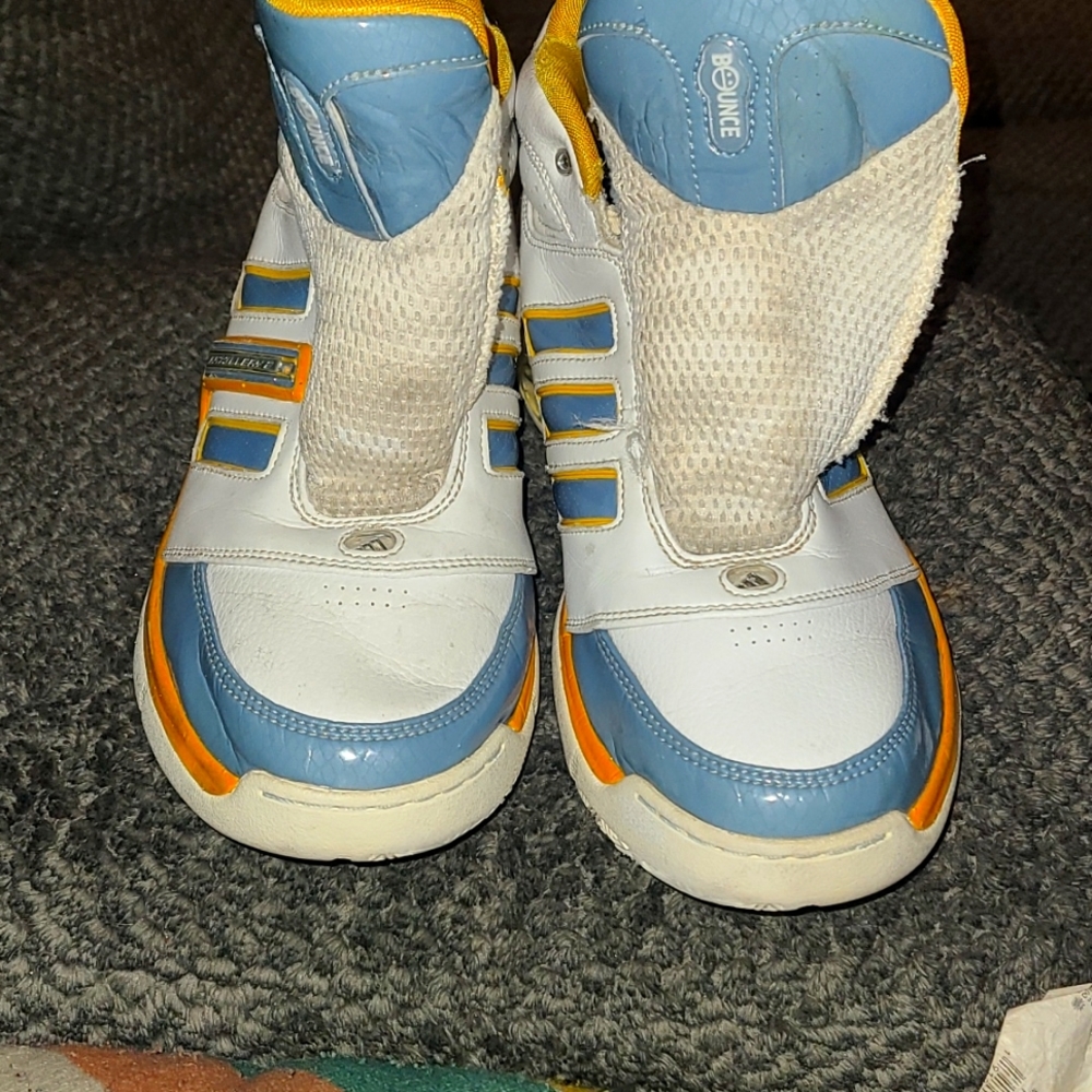 Adidas used throw back